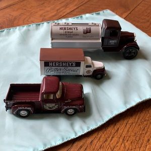 Vintage 20+ year old Fleet of Hershey Trucks💥
